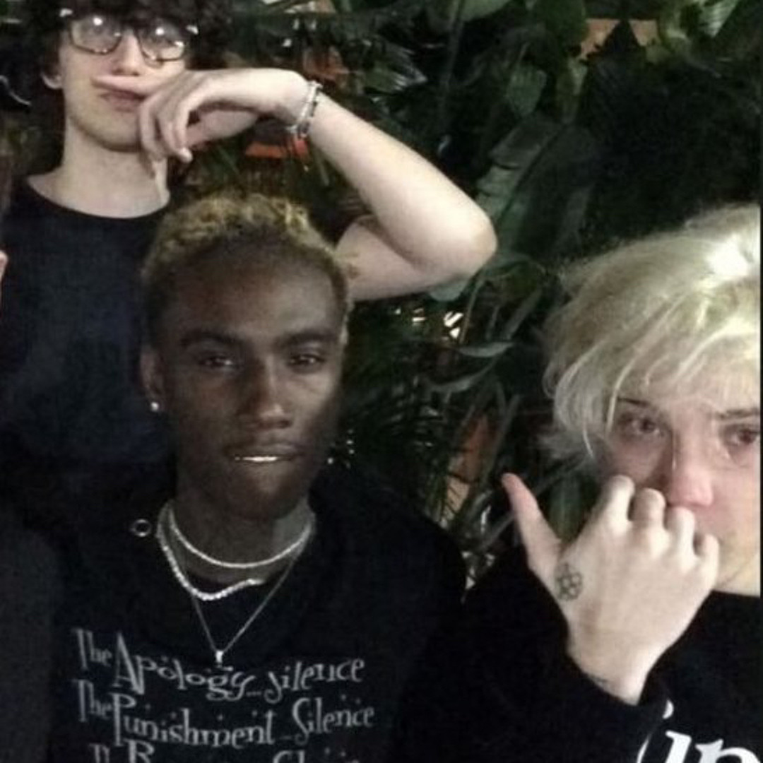 artworks-T42gFKayGWYvTI5C-