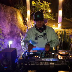 Explosión Tech House  Ritmos Electrónicos que Te Harán Vibrar  - DJ LONDO