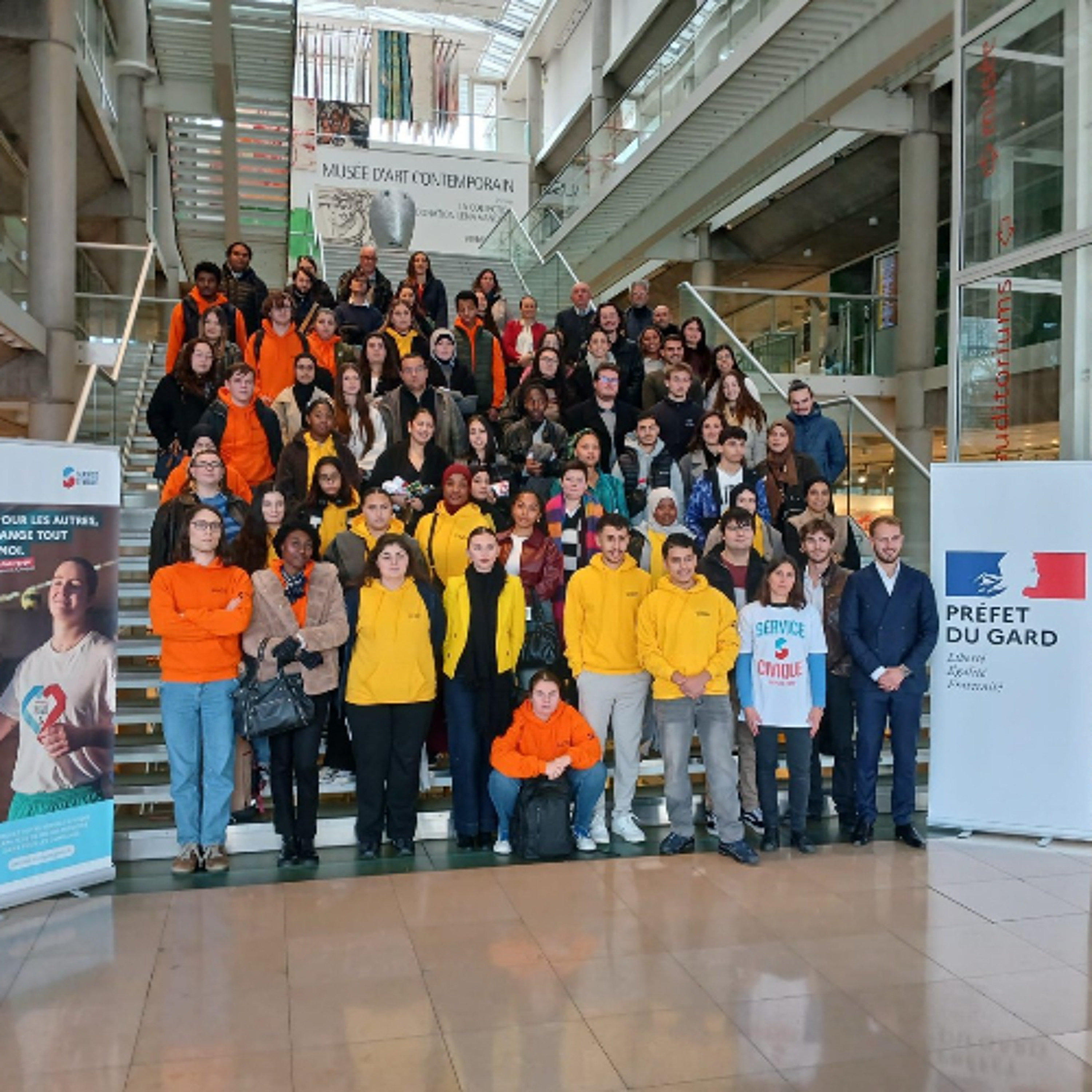Reportage sur la matinée des services civiques à Nîmes à l'occasion des 15 ans du dispositif episode artwork