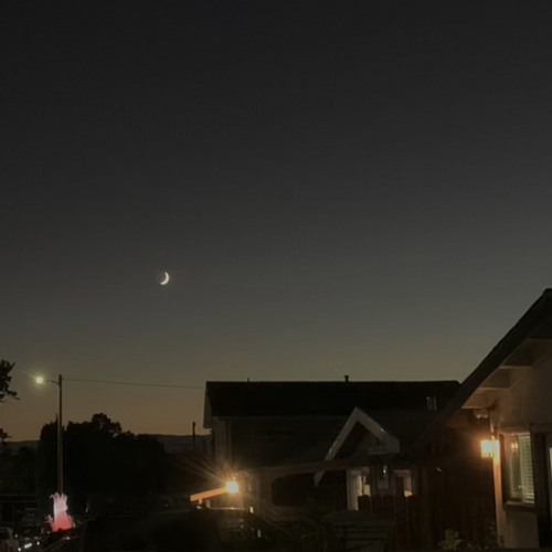 anh ghét mình vì còn nhớ em