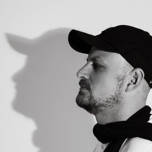 MANTA RADIO 004 w/ ID ID