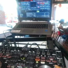 Electro House Vs Techno Mix