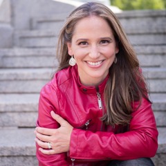 Episode #33 - Getting sales EVEN with a small audience. Feat Ina Coveney