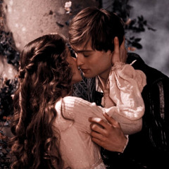 وين عهدك وين حبك وين أيام الغزل؟