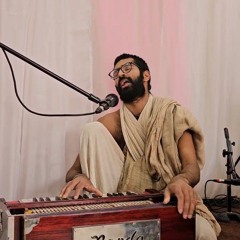 Pavan NITAI chandra das prabhu kirtan at vrindavan dham 🌸💎
