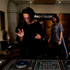 HearThuG | Radio Rudina