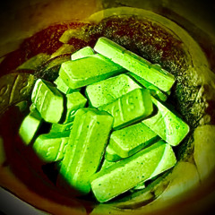 Yung Warrz & Rhito iLY - Addictions [Prod. Jody]