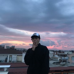 Bad boy moves in silence - 01.05.2021