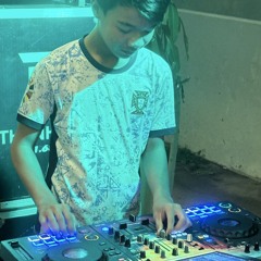 Nợ Mẹ Cả Thanh Xuân - DangKhoa