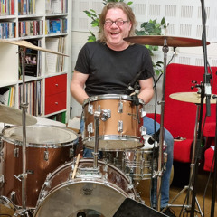 09 - DIE RADIOBUEHNE - THE BLEND vom  15.11.2022.mp3