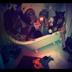 foreign bitch on my denim (@deebo)