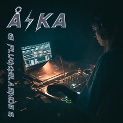 ÅSKA @ FLUGGELAENDE 6