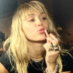 Turbogg - Miley Cyrus 2 (number nine piece exclusive)