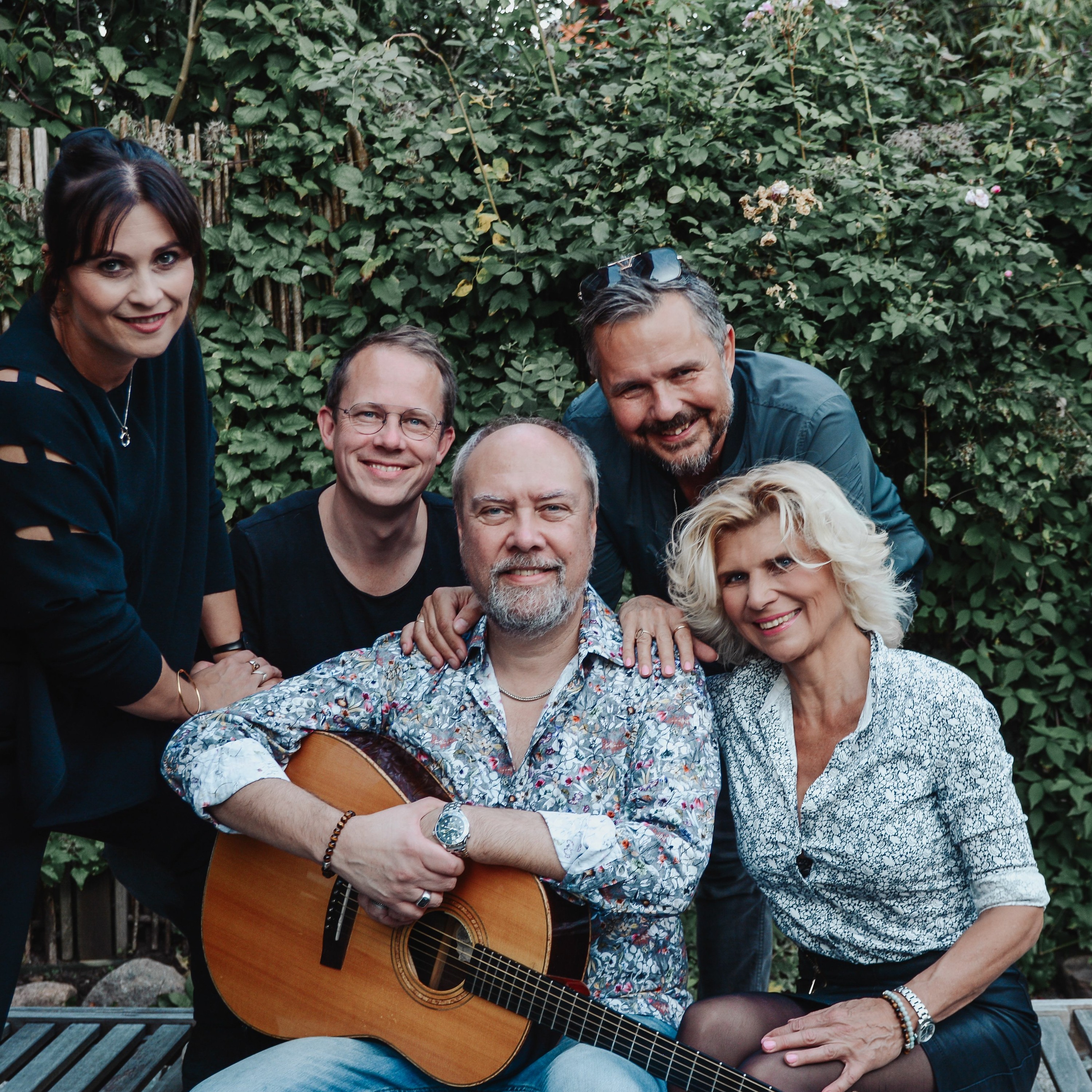 Poptøsen og basøsen – Heidi Degn og Jette Schandorf om Halberg & Friends, bas og POP episode artwork