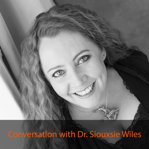 Episode 5: Conversation with Dr. Siouxsie Wiles (University of Auckland)