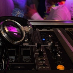 Clubmix 621. vydání - DJka Anita a DJ Sweder (31.8.2025)