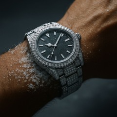 WRIST BEEN FROZE