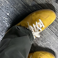 canary yellow - augustagain