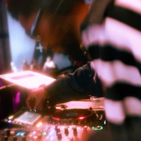 Downstream – Makèz, Life On Planets (Lazare Remix)