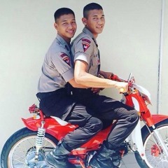 MUERTE A LA POLICIA