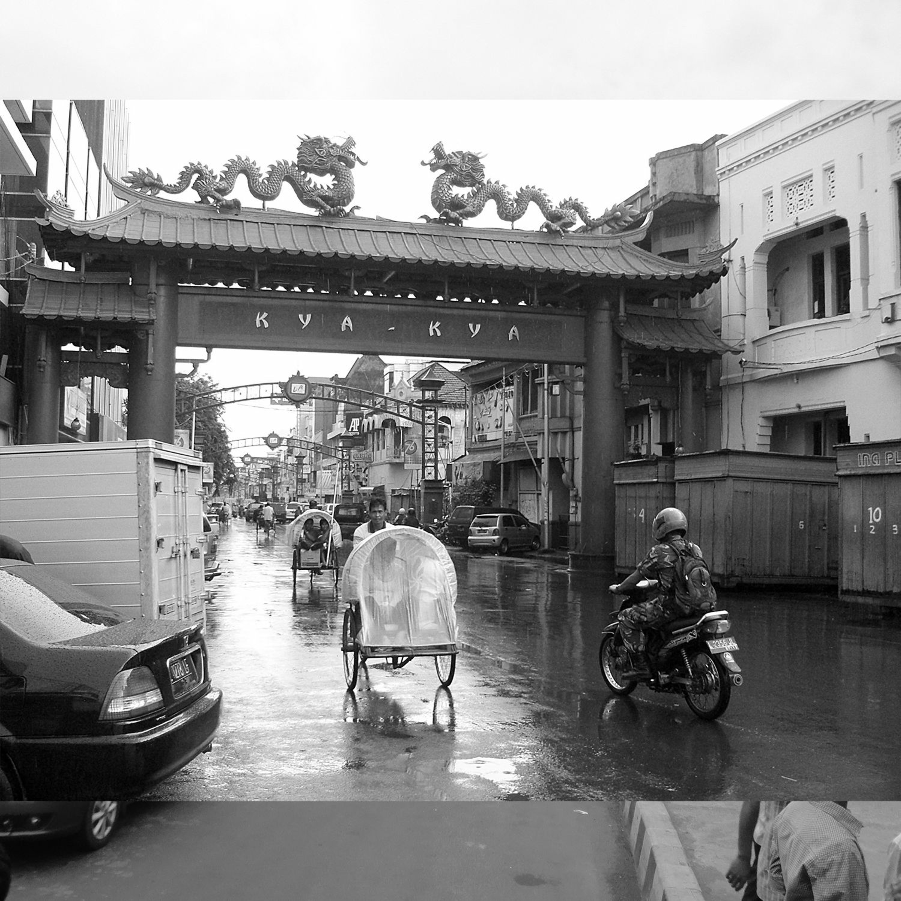 Cities #567 - Surabaya [Deep House - Groove - Dub - House]