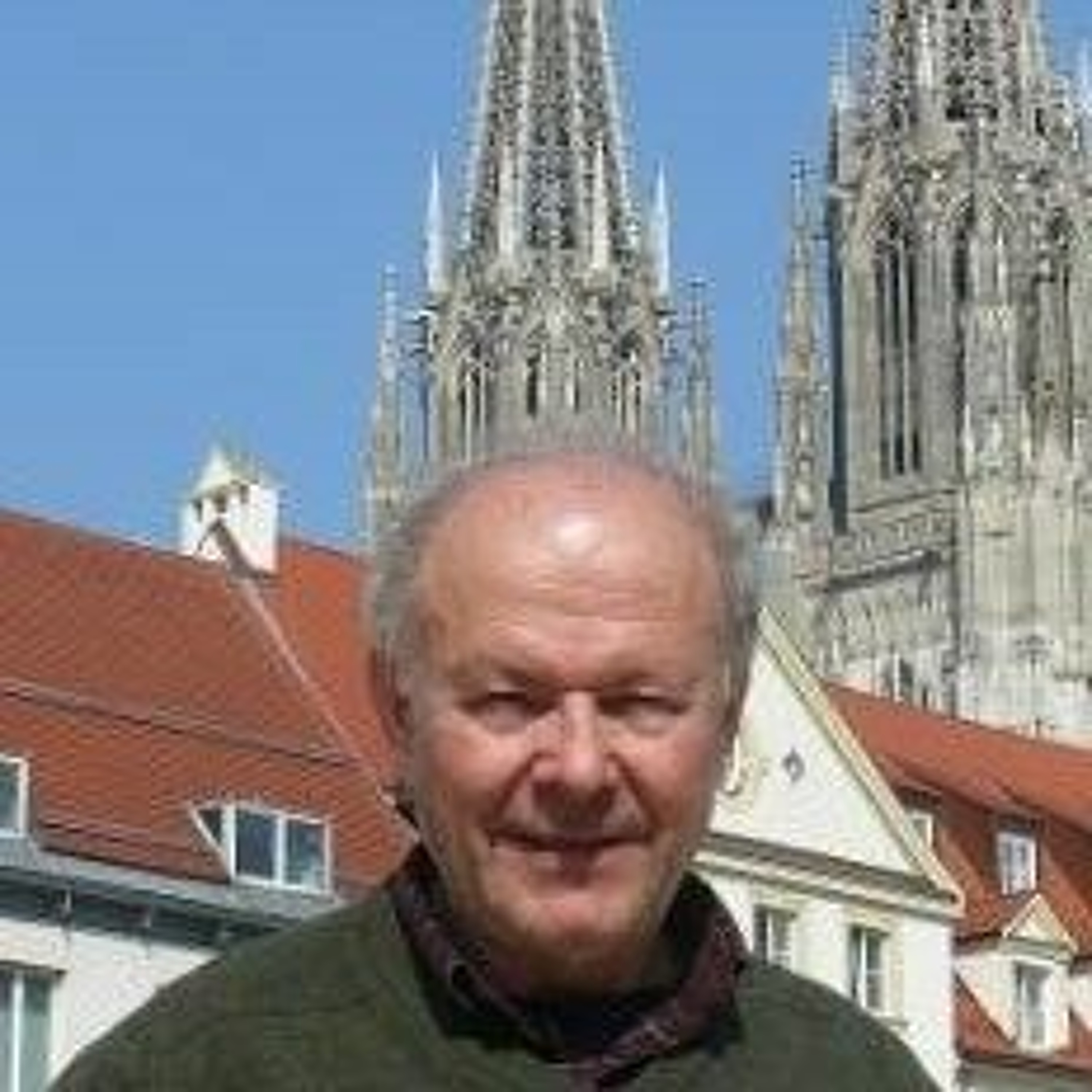 cover of episode Interview with Jaroslaw Martyniuk, author of “Monte Rosa: Memoir of an Accidental Spy”
