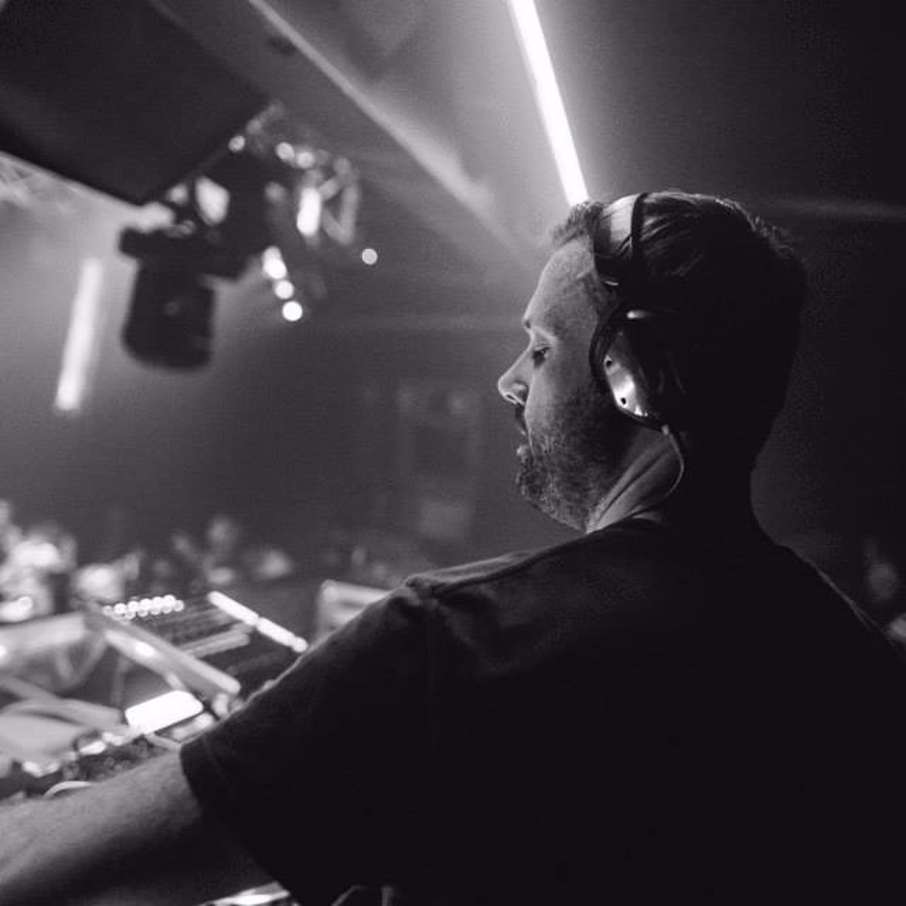 Paul Thomas presents UV Radio