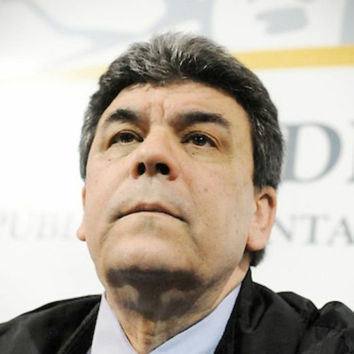 Stream Entrevista a Mario Layera, ex director nacional de la Policía by ...
