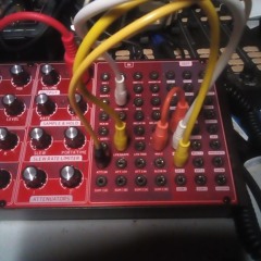 Live Techno Mix : Exploring 1 Behringer Neutron patch