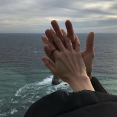 حُبك بالقلب قعد،