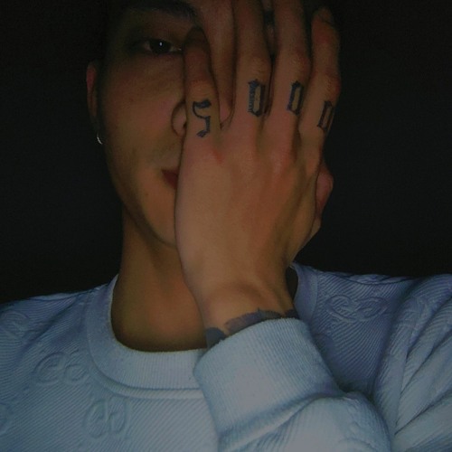 Khóc 1 Mình Ft Ai Chung Tình Được Mãi - TLong Remix