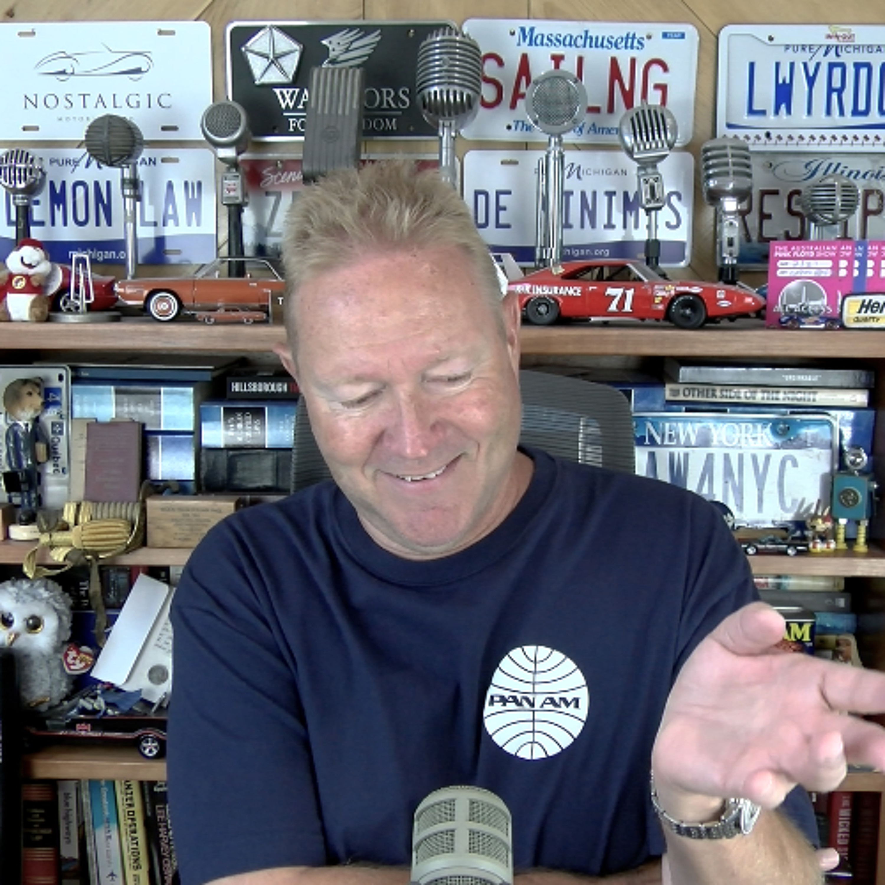 Slow Drivers in The Left Lane Could Be JAILED Under New Law