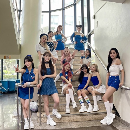 Stream [이달의 소녀] favOriTe- LOONA by hyunjinmeow | Listen