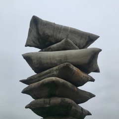 Seaside, broken hearts, apartments and mer-de.