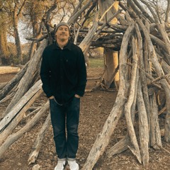 e m b e r s  g l o w