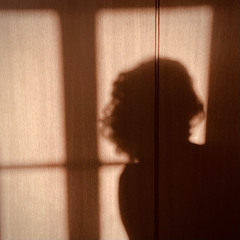 يراك المحبُّ.. يجعلك موجوداً - بسام حجّار