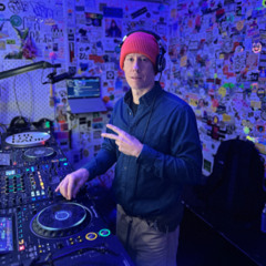 cosmo invites ani quinn (On-E) @ The Lot Radio 11-13-2025