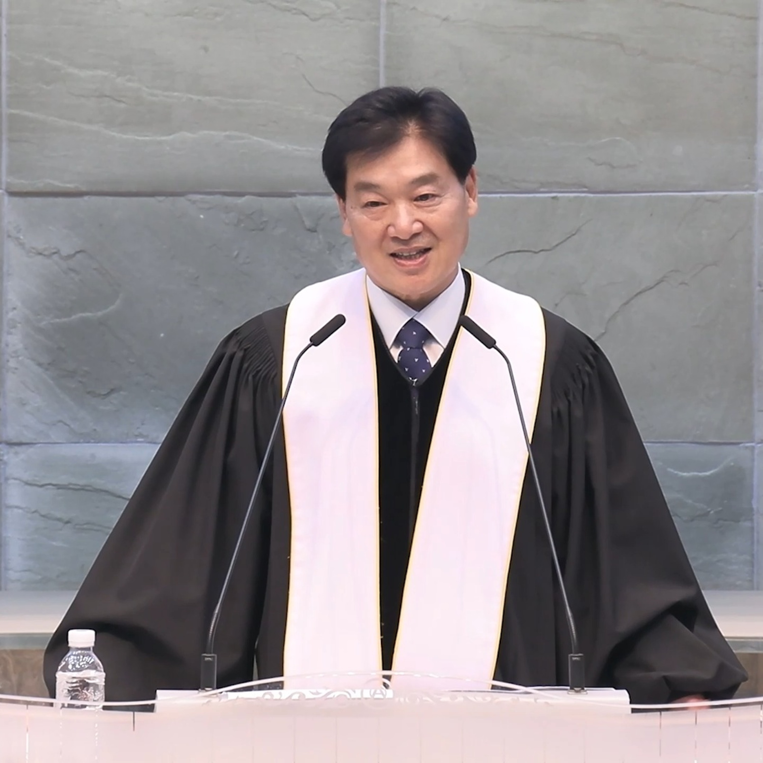 20260531_주일오전_고린도교회의 문제와 완전복음 완전사랑(잠25:21-22, 고전13:13)