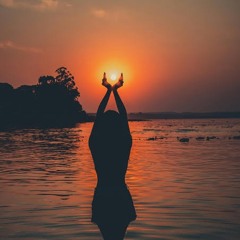 whispers á beira mar