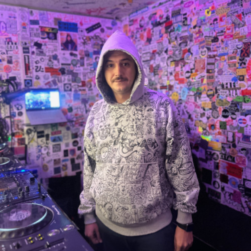 LISAS INVITES INTERPRETER @ The Lot Radio 10-07-2025