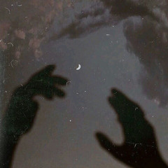 hold me.