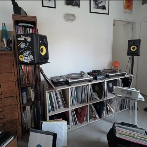 ABRIL 2025 - 1hr house