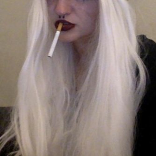 Stream yr the best! (carpetgarden cover) by the distance between us is a place Listen online