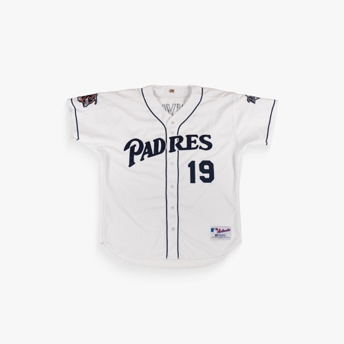 TheRealest online auction and memorabilia focused on authenticity