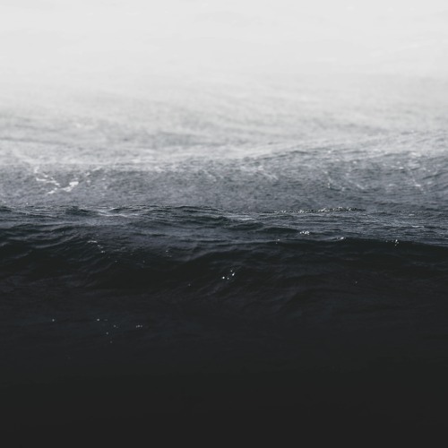 Stories From Below (Naviarhaiku 326)
