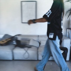 CHELINA MANUHUTU b2b LUCAS DC.