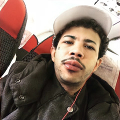 MC Magrinho - NO PLUG VEM DE PERNA ABERTA, EU SEI QUE TU TEM A MANHA