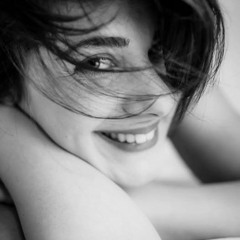 Al partir un beso y una flor