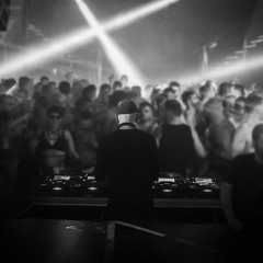 Tobi Neumann DJ - Mix 4 My Pleasure