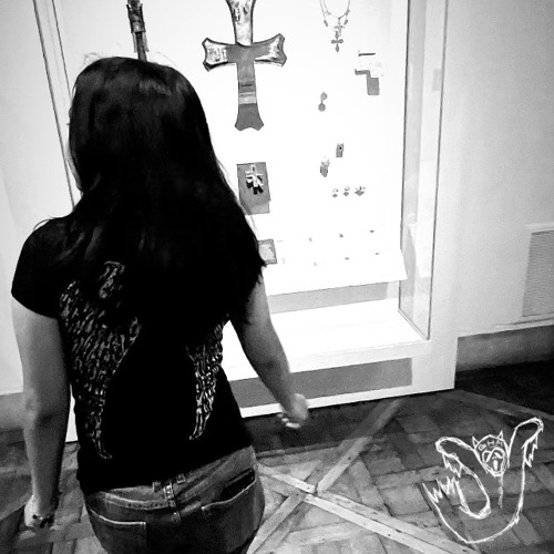 please, don’t forget to leave. (outro)